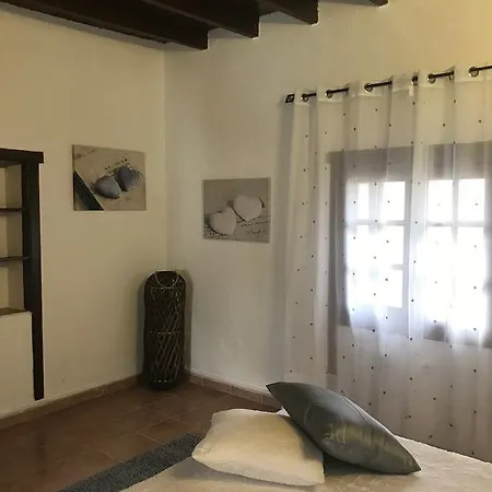 Abraham Villa Tefia