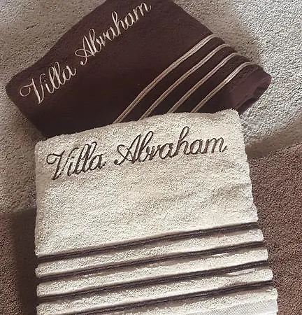 Abraham Villa *